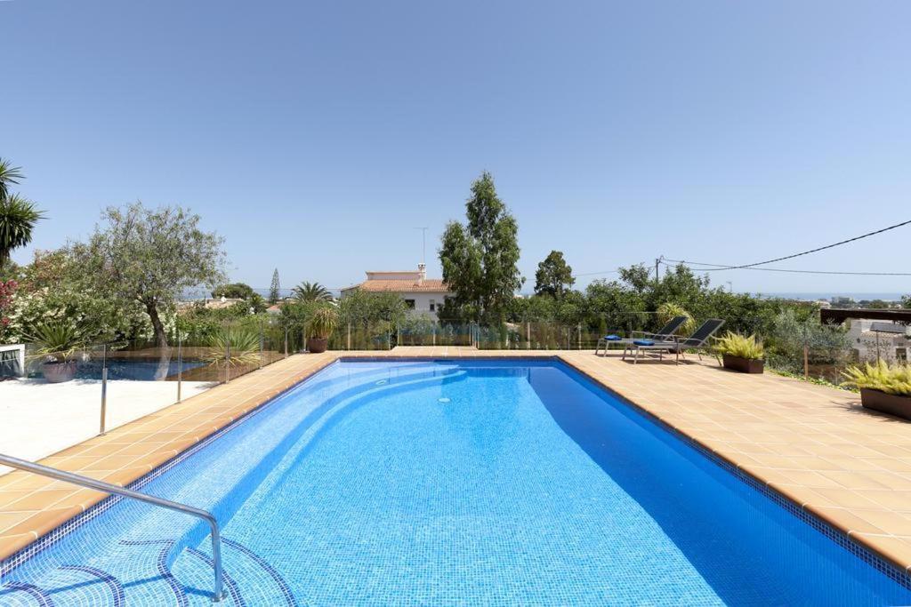 Celi: Sea- & Mountain View, Peaceful & Comfortable. Villa Denia